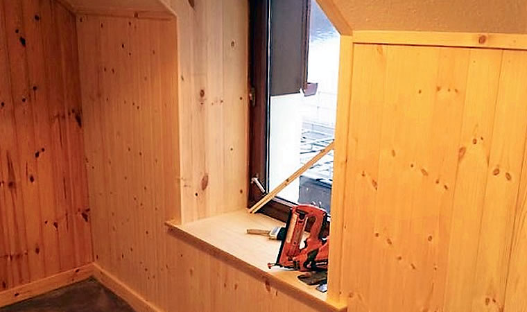 RJ Macrae Joinery, window