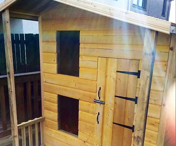 Kids playhouse